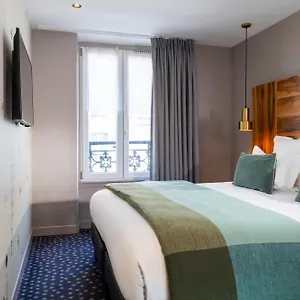 3* Hotel Maxim Folies