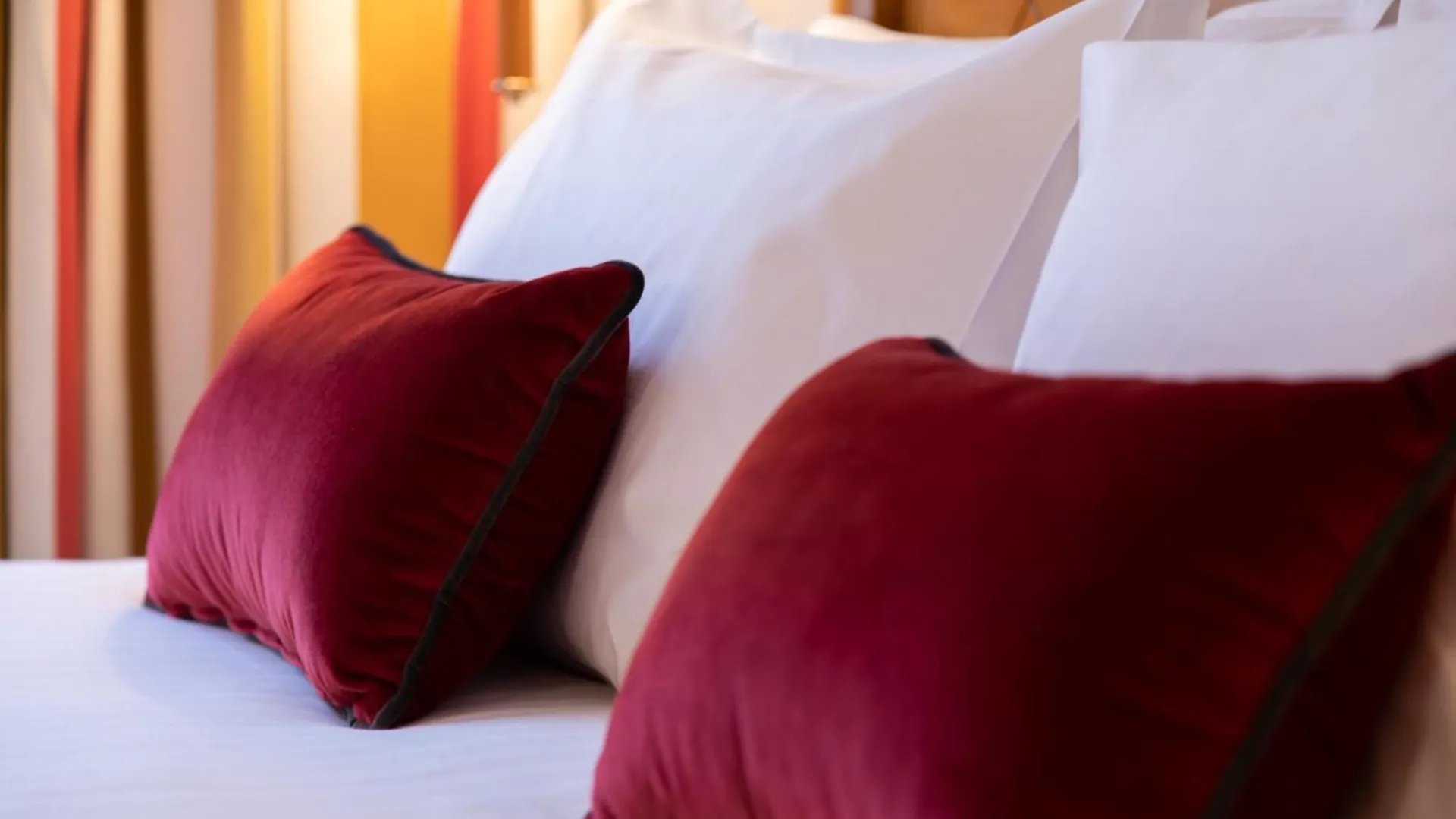 Hotel Etats Unis Opera Paris 4*,