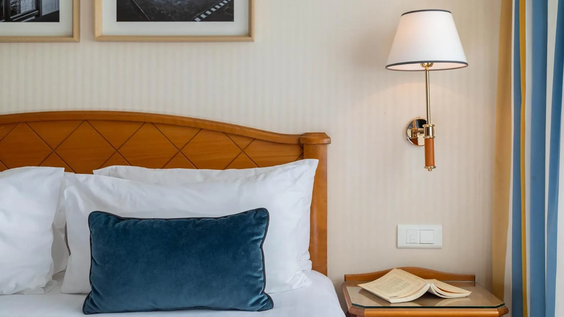 Hotel Etats Unis Opera Paris Fransa